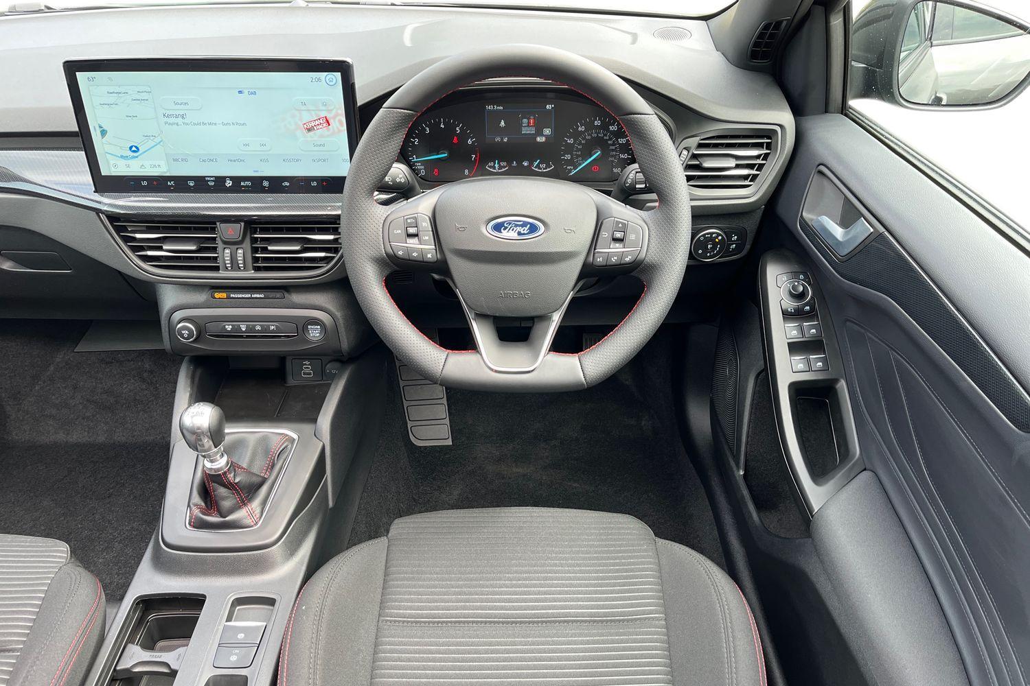 Ford FOCUS Photo 10