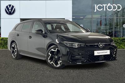 2025 Volkswagen Passat R-Line 1.5 eTSI MHEV 150PS 7-speed DSG 5 Door at JCT600