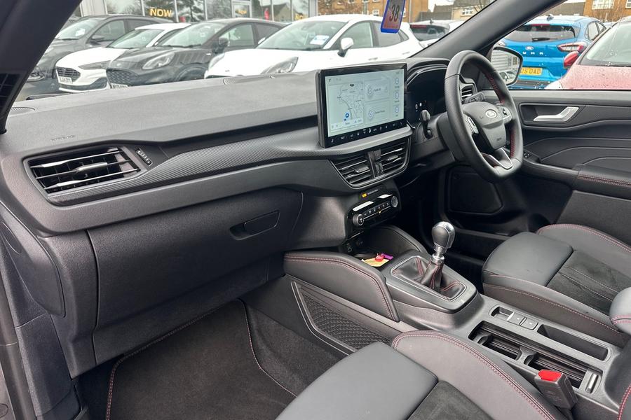 Ford KUGA Photo autoimg-b2d926e3002e2a540f830938adbcb230b6609767.jpg