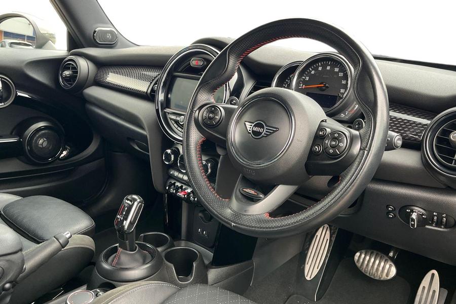 MINI Hatch Photo autoimg-b2dee49934c8d1635dcc14d47ae0bdf0c0d57f87.jpg