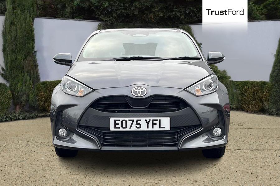 Toyota YARIS Photo autoimg-b2dee986aba9ab096f3a79471853d8e49a9d6ca9.jpg