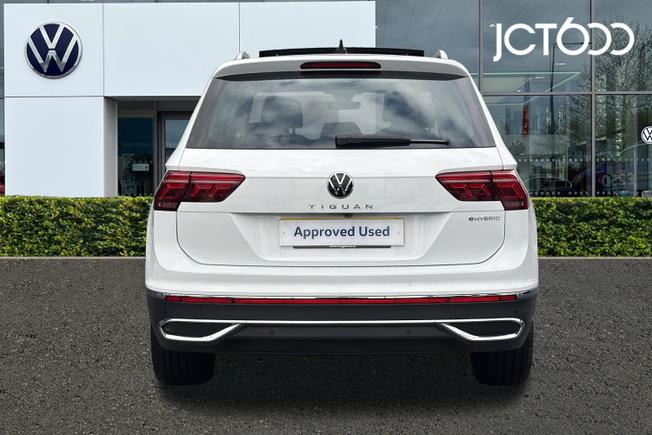 VOLKSWAGEN Tiguan Photo 7