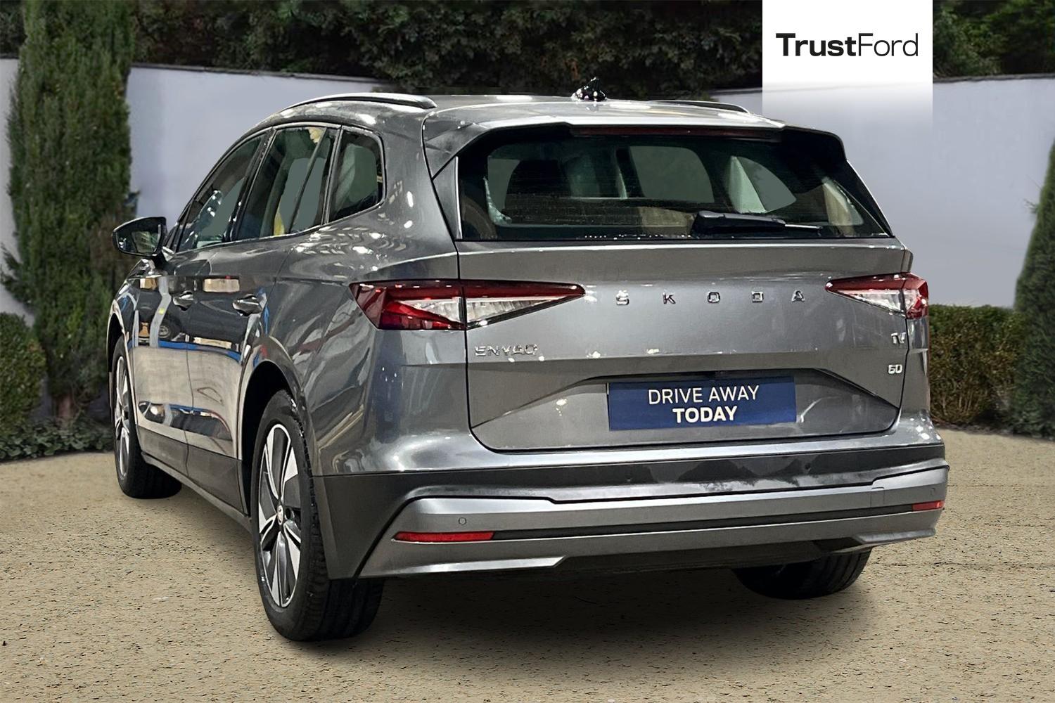Skoda ENYAQ Photo 1