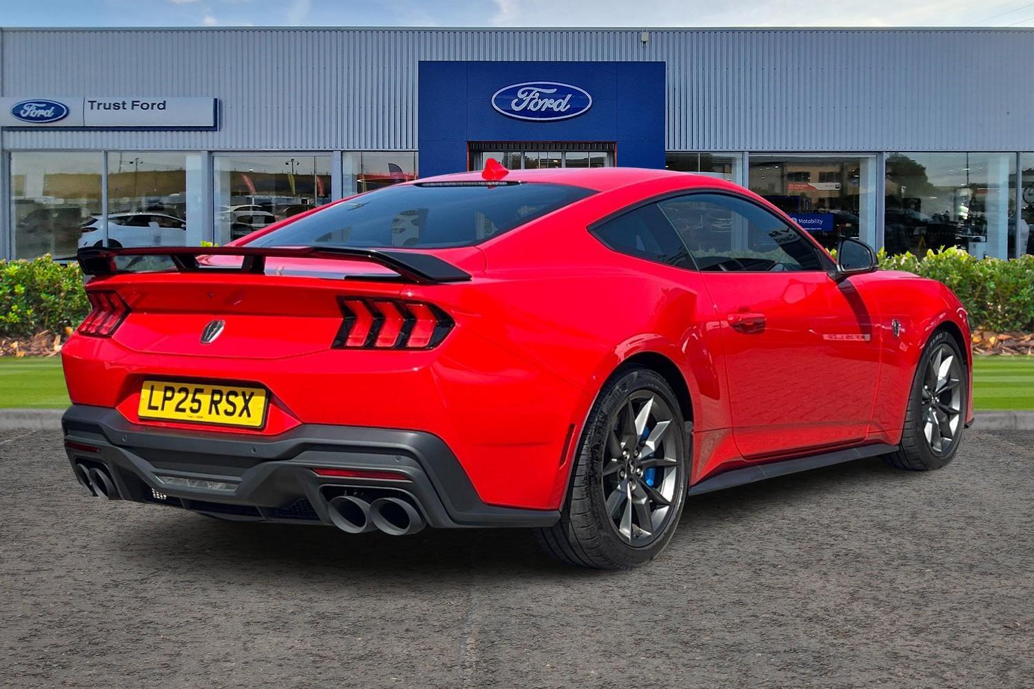 Ford MUSTANG Photo 3