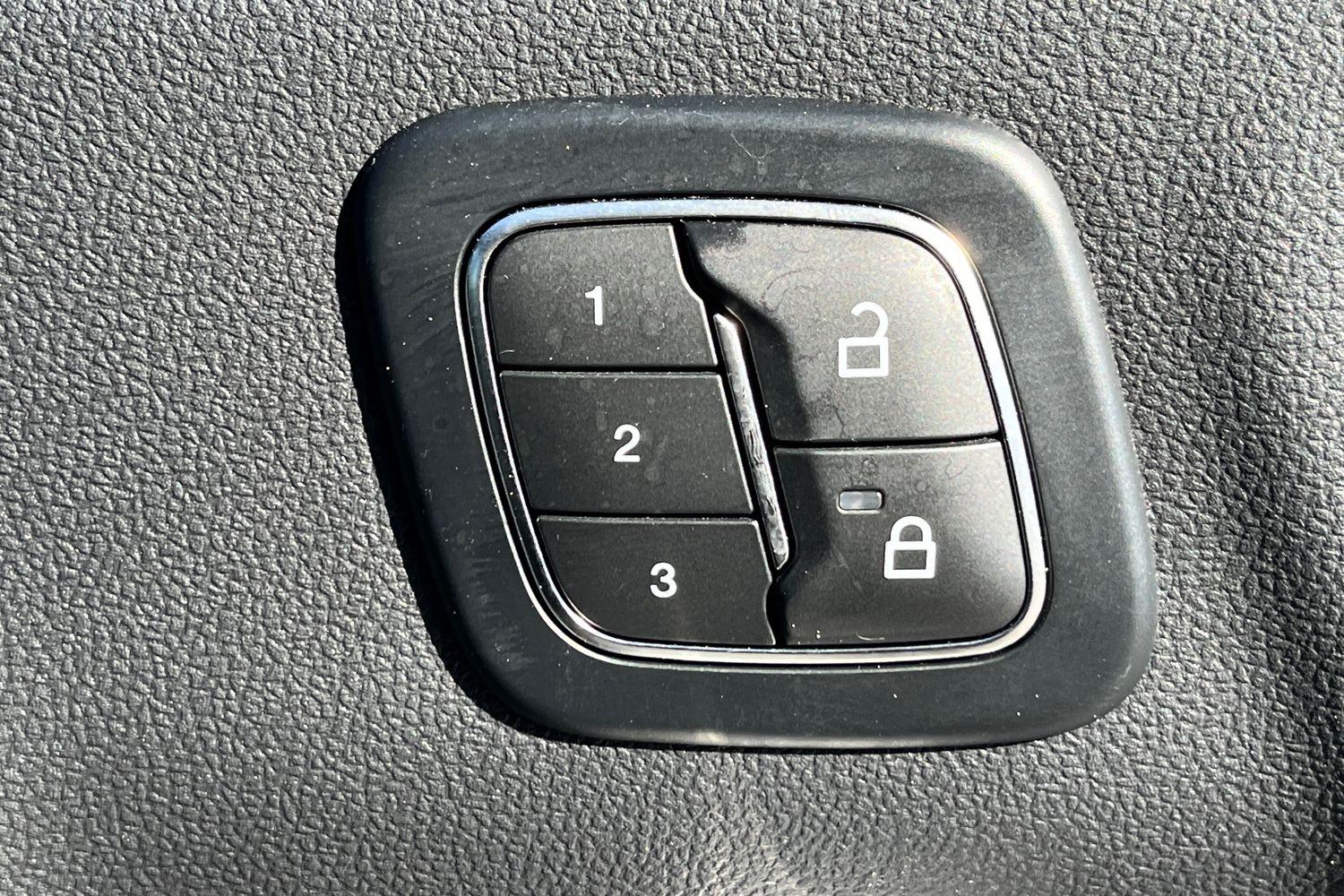 Ford KUGA Photo 23
