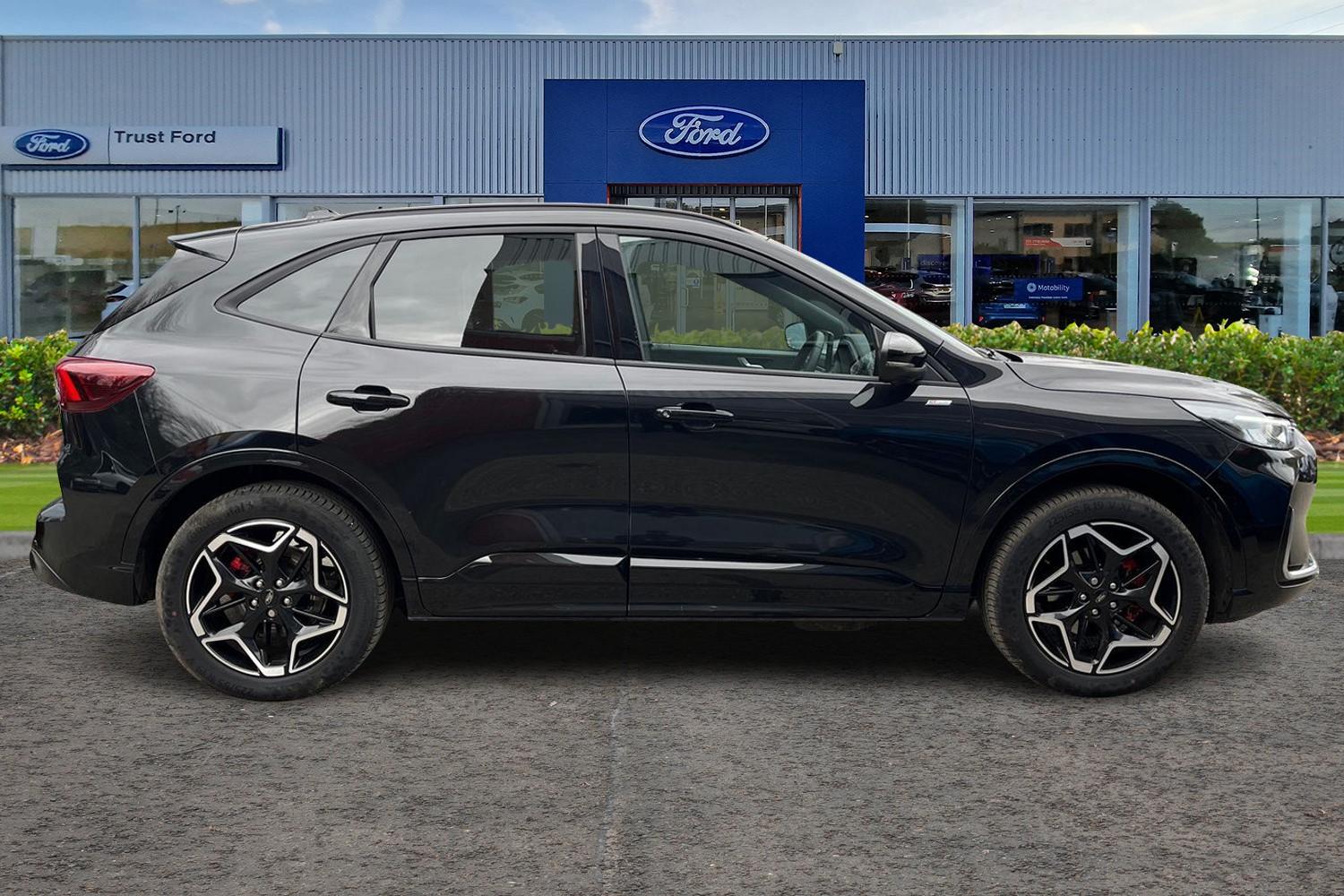 Ford Kuga Photo 2