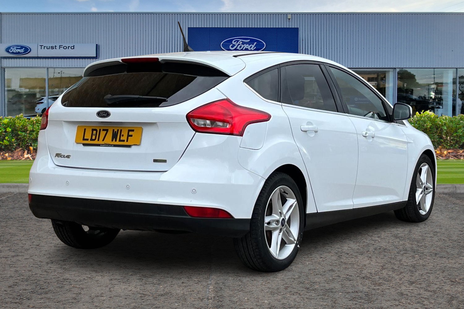 Ford FOCUS Photo 3