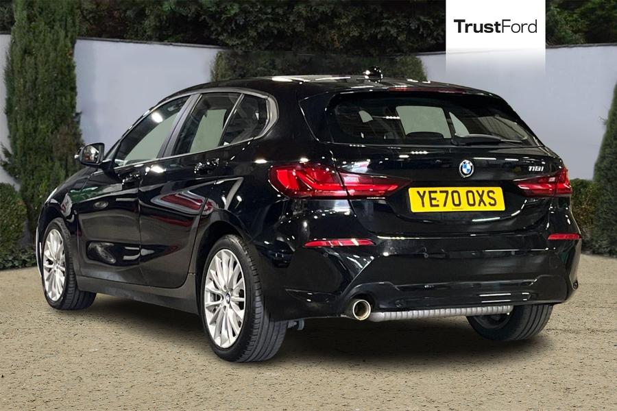 BMW 1 SERIES Photo autoimg-b2fc76c06557a0043220305d1f2695e1eaab3345.jpg
