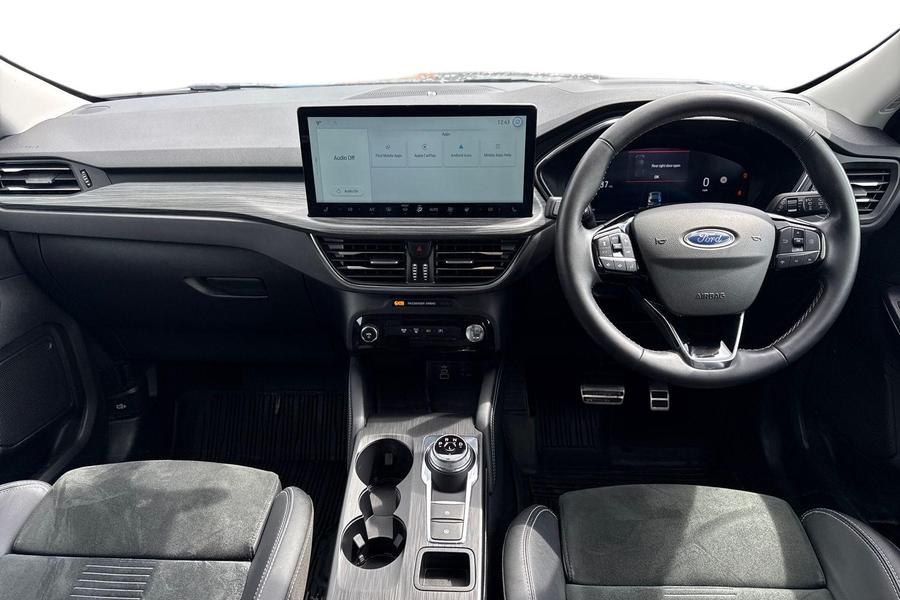 Ford KUGA Photo autoimg-b2fec88e9f81724258486148d1749077c5adff15.jpg