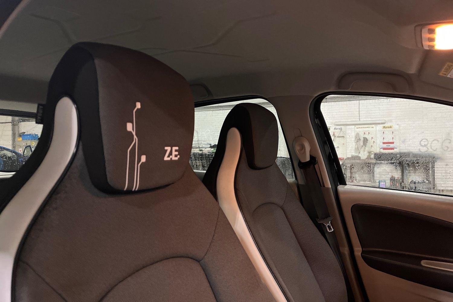 Renault ZOE Photo 16