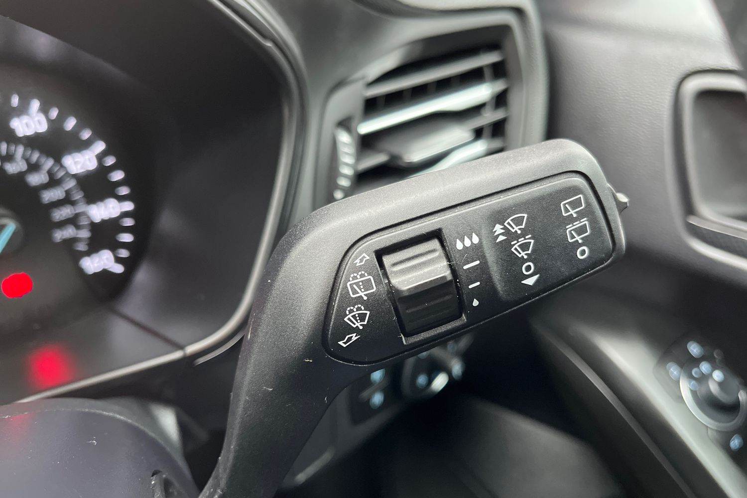 Ford FOCUS Photo 14