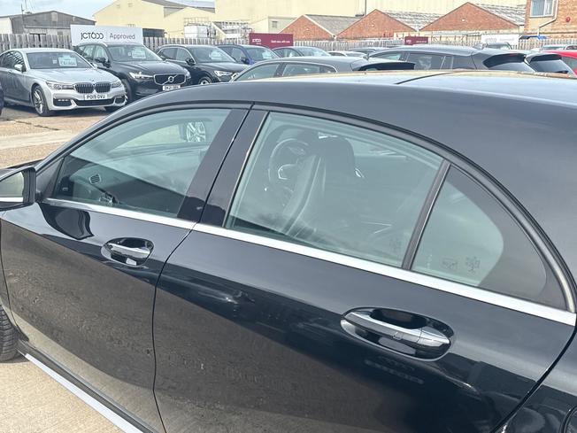 MERCEDES-BENZ A Class Photo 35