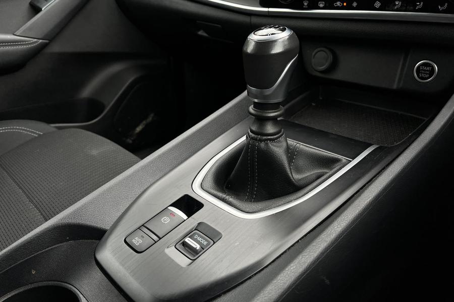 Nissan Qashqai Photo autoimg-b303fba5926366582f50ac053d7ebfd2a4b2b4dd.jpg