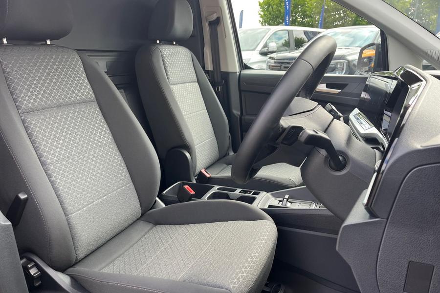 Ford TRANSIT CONNECT Photo autoimg-b305bab0123af696dd8f92ae2c0b473c8395aa9f.jpg