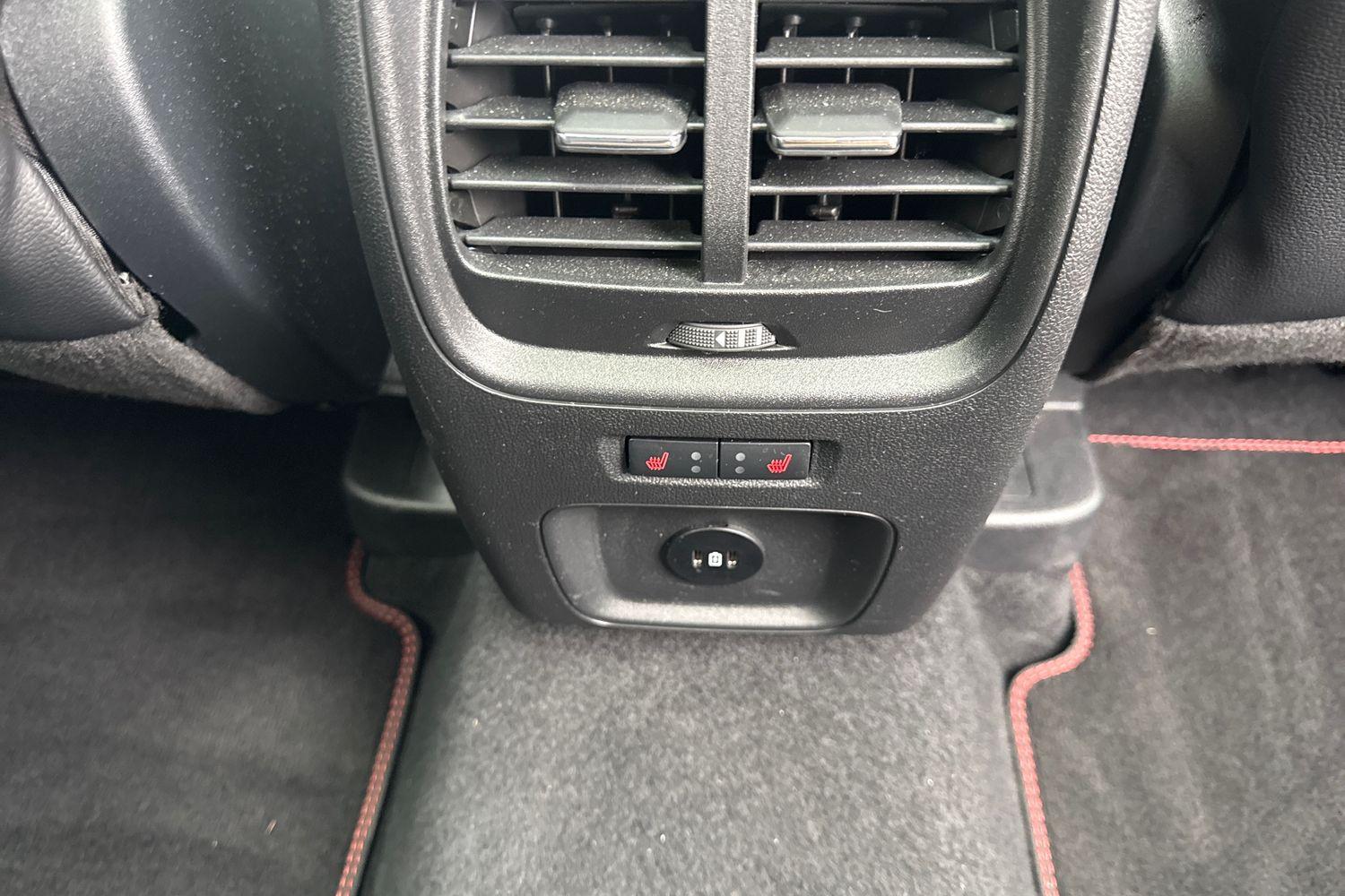 Ford KUGA Photo 39