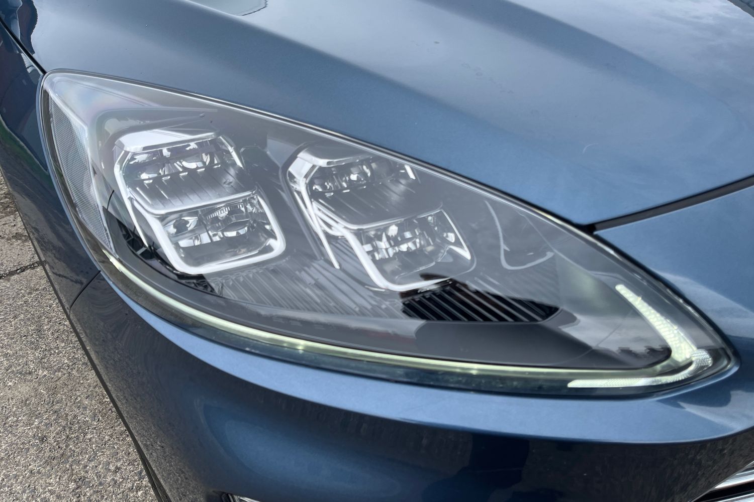 Ford KUGA Photo 24