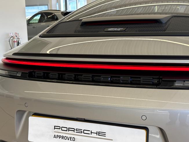 PORSCHE 911 Photo 50
