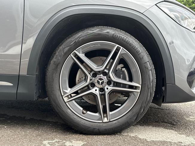 MERCEDES-BENZ GLA Photo 5