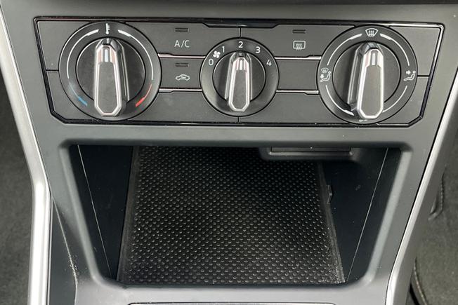 VOLKSWAGEN Polo Photo 21