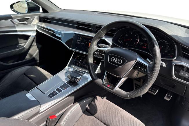 AUDI A6 Avant Photo 6