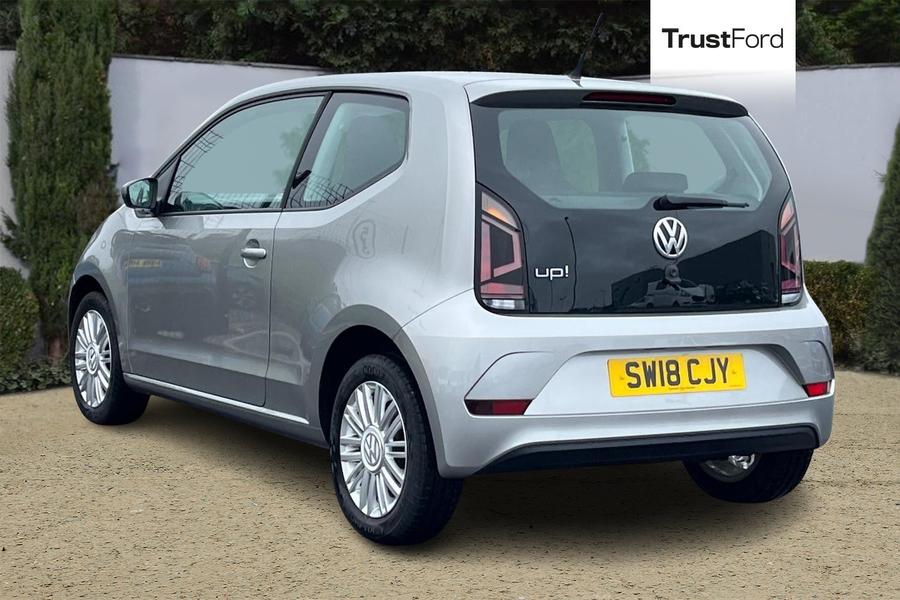 Volkswagen UP Photo autoimg-b31501793717013cab5392c84cdd28951089eb83.jpg