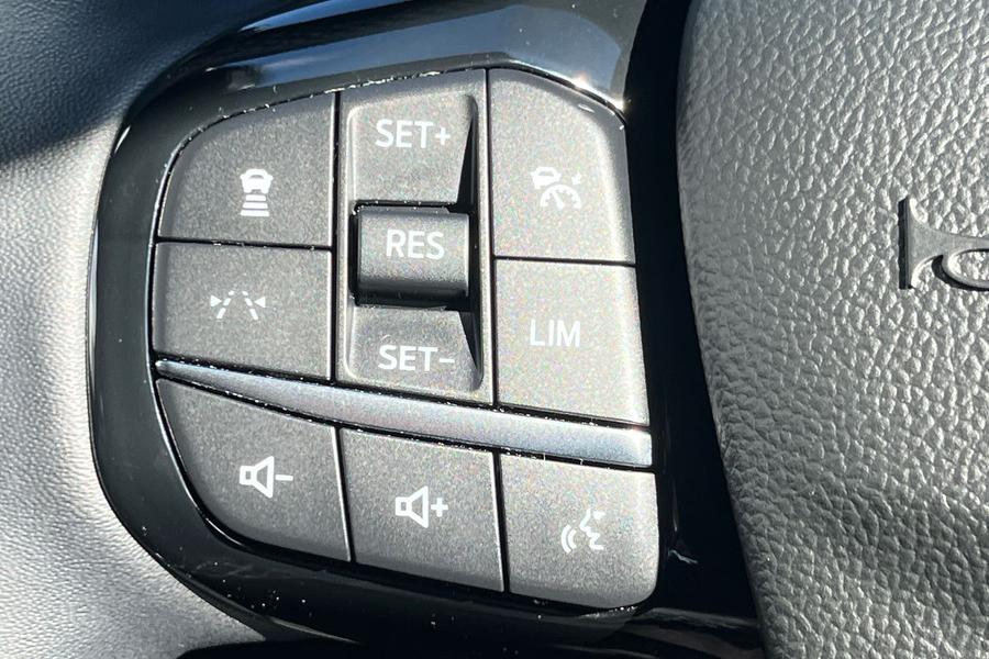 Ford Kuga Photo autoimg-b316805e9b45bfad253c33bd23dcd49796c8e9b0.jpg
