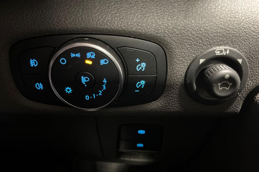 Ford TRANSIT Photo autoimg-b319d457b1ba41862a7da183e876040afd49819b.jpg