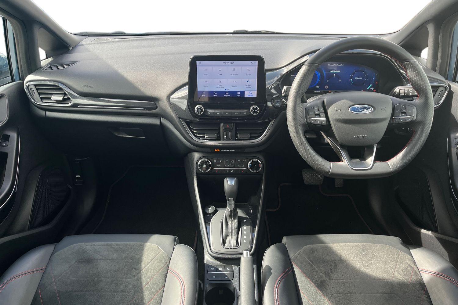Ford FIESTA Photo 9