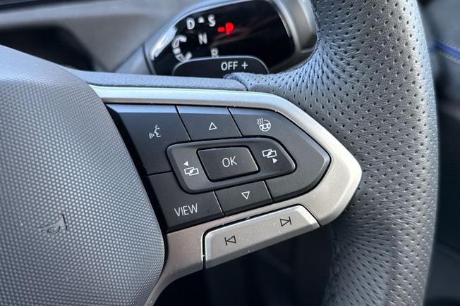 VOLKSWAGEN Tiguan Photo 17