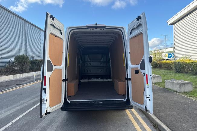 VOLKSWAGEN Crafter Photo 12