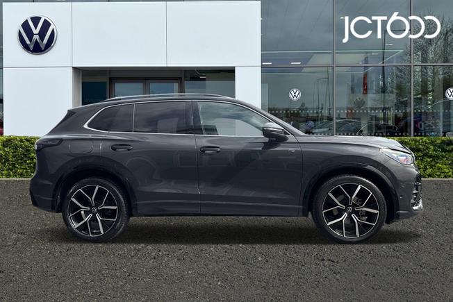VOLKSWAGEN Tiguan Photo 4