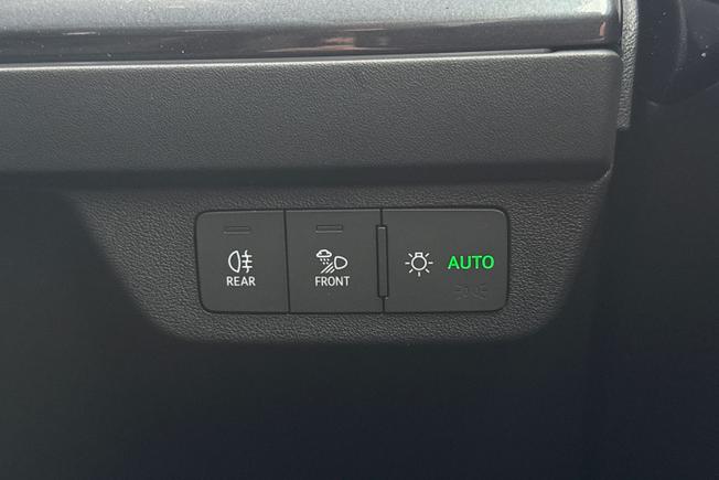 AUDI Q4 e-tron Photo 36