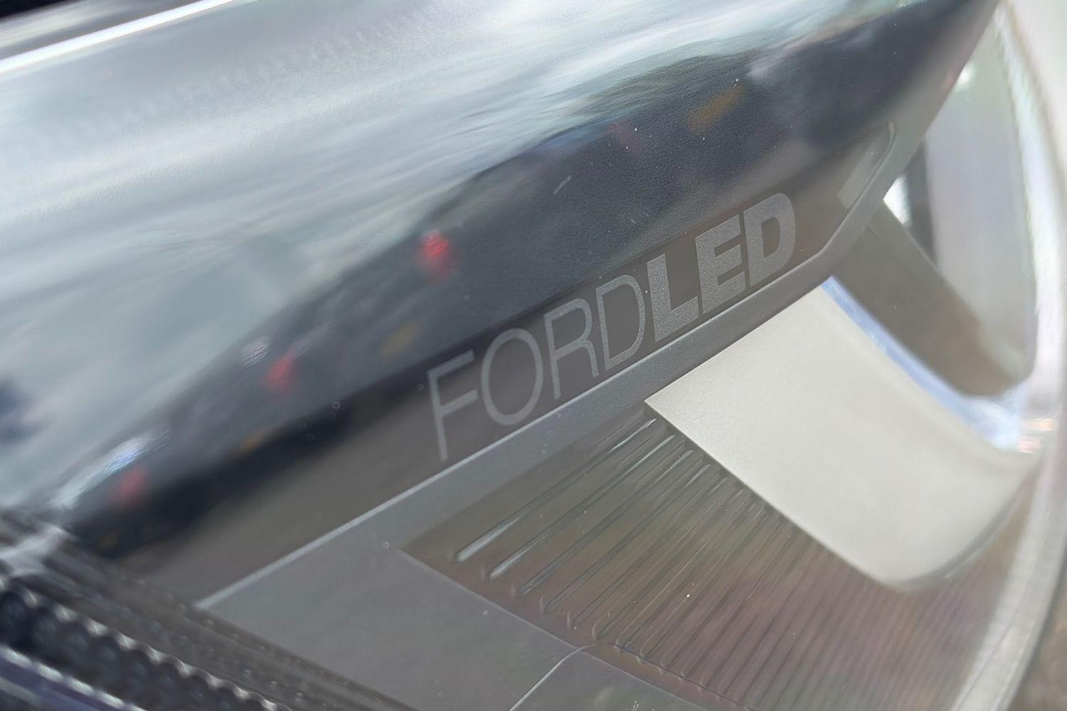 Ford Focus Photo 36