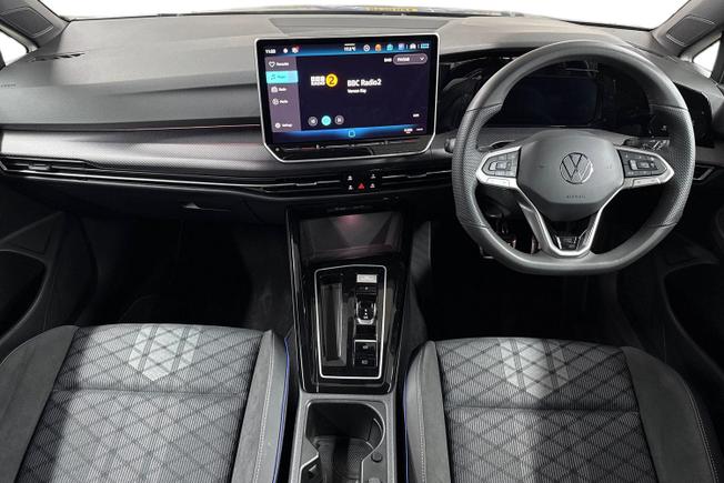 VOLKSWAGEN Golf Photo 10