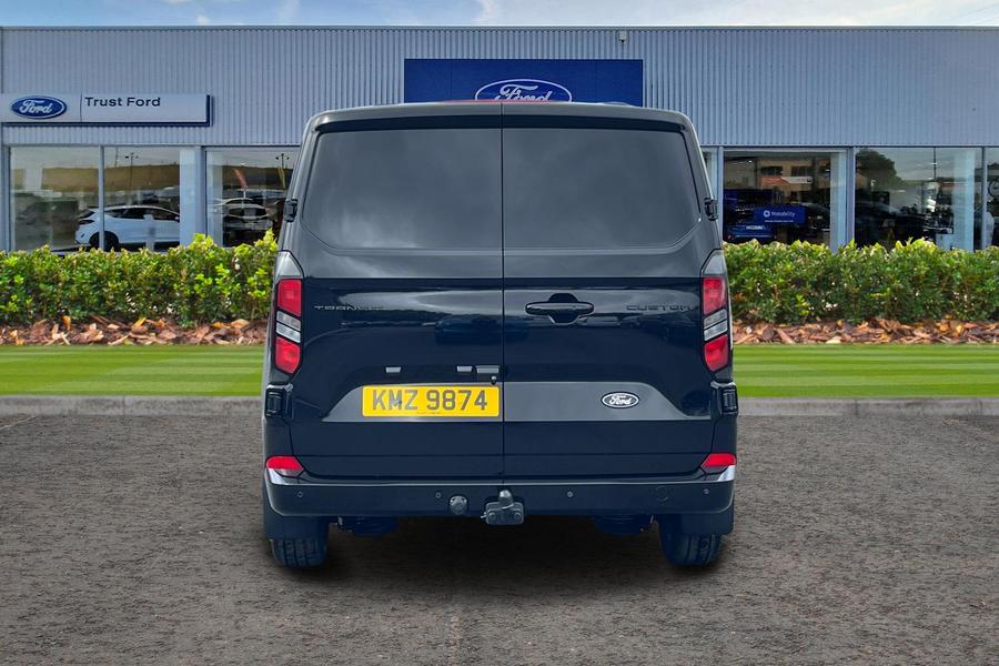 Ford TRANSIT CUSTOM Photo autoimg-b32e6d1c9badd736a2d2a975dc83f3b781687ed8.jpg