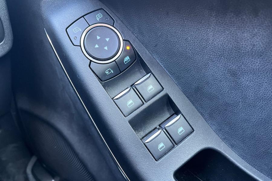Ford PUMA Photo autoimg-b32f0bc40a67155e39e76236cc4683d32abb5fa8.jpg
