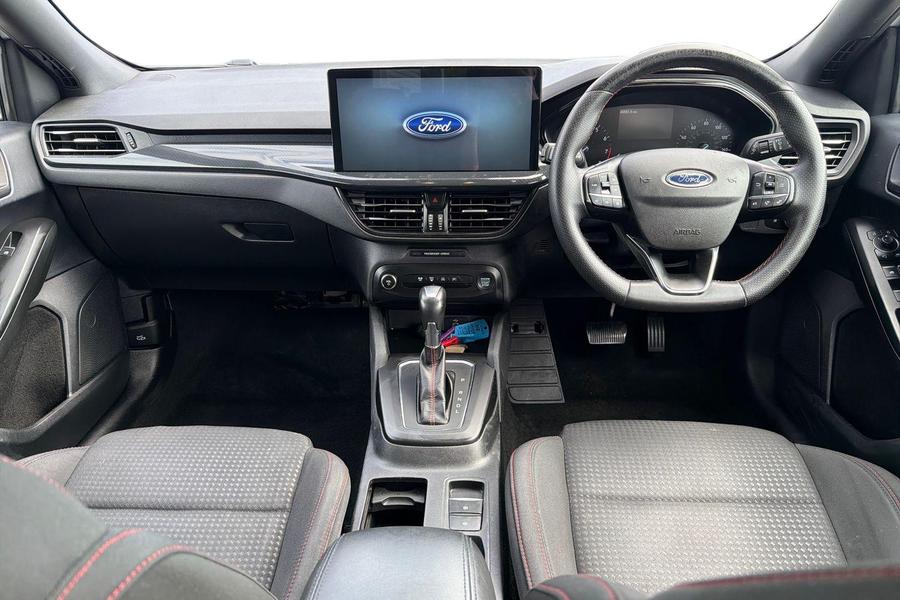 Ford FOCUS Photo autoimg-b32f88ff5e6fd4bed60b5314966e8ffaa8cd4fb7.jpg