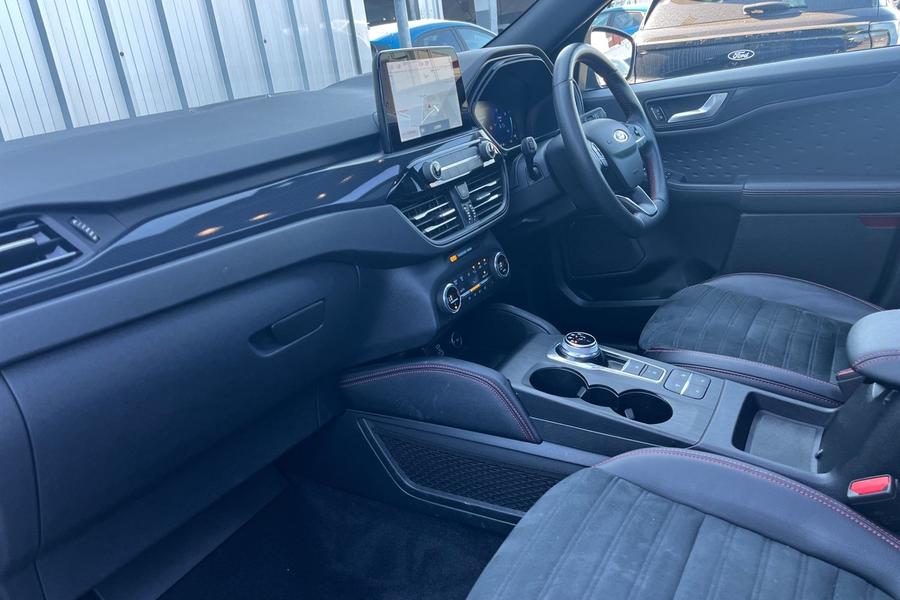 Ford Kuga Photo autoimg-b331ee0bc307bb70430aee8b46b90be704c3c538.jpg