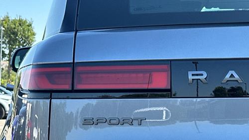 Land Rover Range Rover Sport Photo autoimg-b3324581e6263140c192ffb9ce330e17f3af21bf.jpg