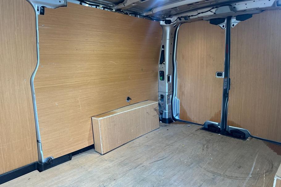 Used Ford TRANSIT CUSTOM MW74YXE 4