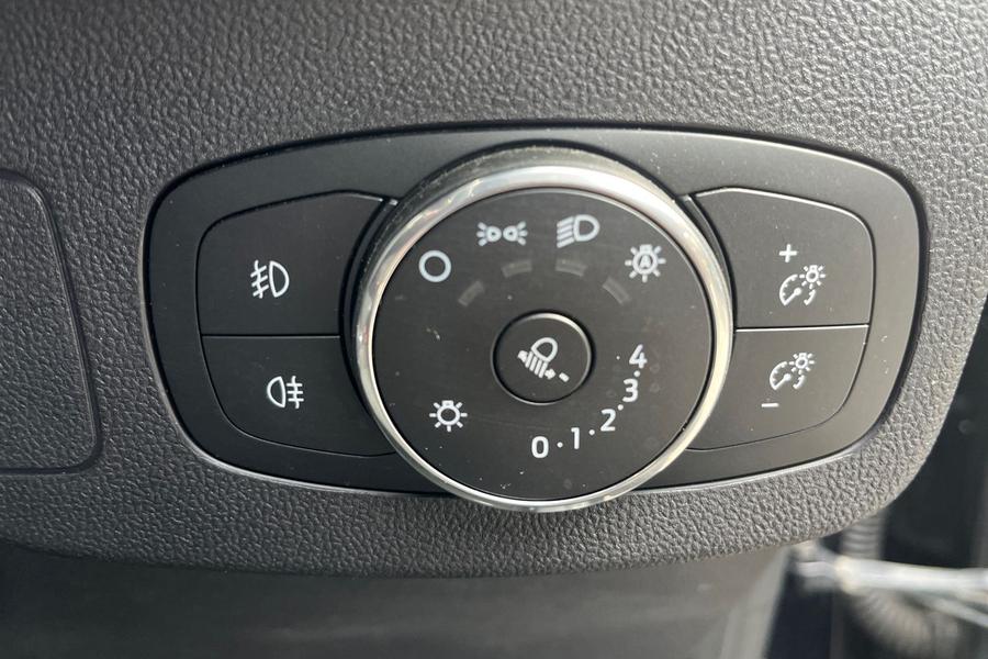 Ford Puma Photo autoimg-b335f38b2853f57aabbf73751ee97c00e66a9098.jpg