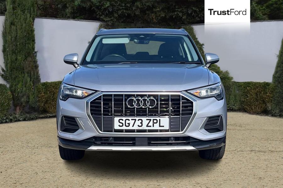 Audi Q3 Photo autoimg-b3363bd95f4f1c7d018454c881bb87f21cd068c7.jpg