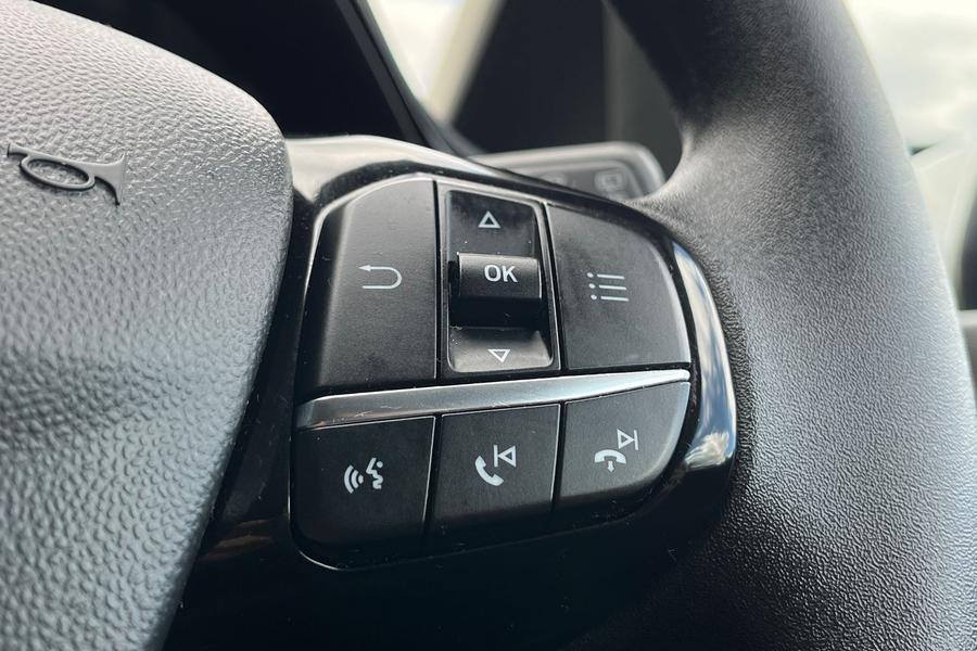 Ford Fiesta Photo autoimg-b337ec11c0e7b1bee2acee1ac14f77d5ac199dc9.jpg