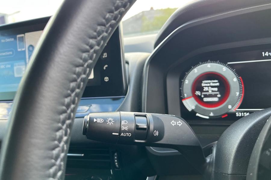 Nissan QASHQAI Photo autoimg-b3384313bc0f880db2545f3179d1d694f6f88585.jpg