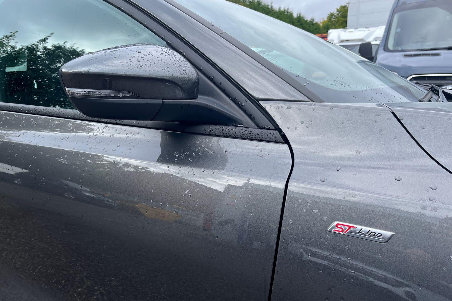 Ford FOCUS Photo 39