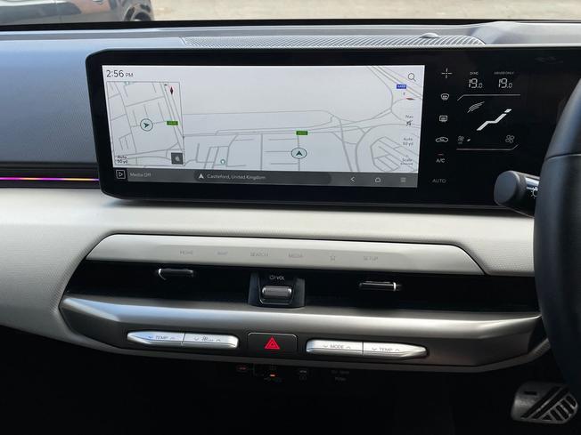 KIA EV4 Photo 14