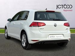 VOLKSWAGEN Golf Photo 3