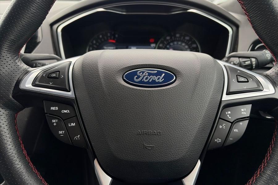 Ford MONDEO Photo autoimg-b341a85609ee63a992fa20bacc9d77ed084952eb.jpg