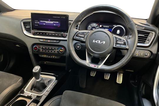 Kia XCeed Photo autoimg-b3460286f0975ae90ade1e9102cb11e05e6a9e98.jpg