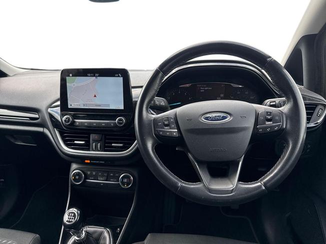 FORD Fiesta Photo 11
